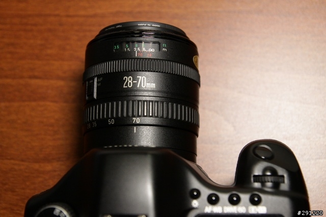 Canon EF輕巧老鏡 - EF28-70mm f/3.5-4.5 II
