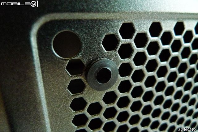 [開箱] CORSAIR 400R