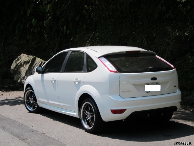 白色focus TDCi 5D小開箱