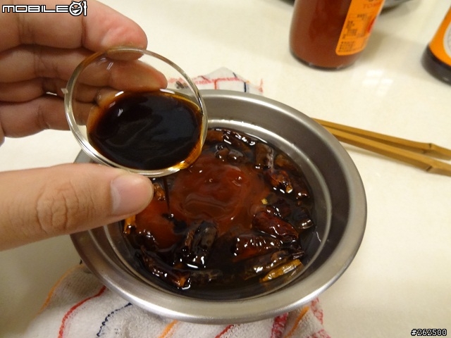 [chef料理廚房]"歪"國人覺得很怪的美味大變身。宮保皮蛋。(非黑暗料理)