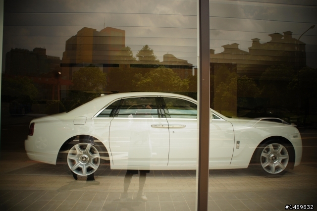 Aston Martin  Bentley Roll Royce
