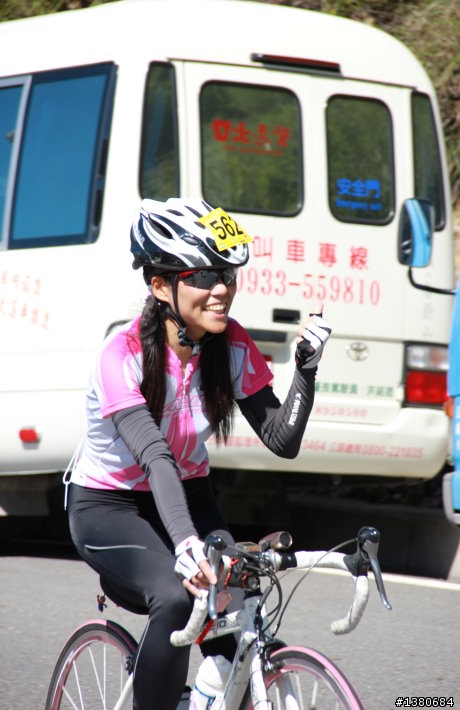 8/21 NS 武嶺單車賽之單車美女.....