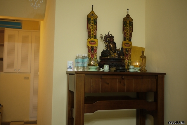 也來分享一下家裡的神明桌