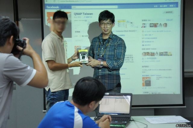 初體驗 -- QNAP 體驗中心 (9/14:收到上體驗課貼文禮物)