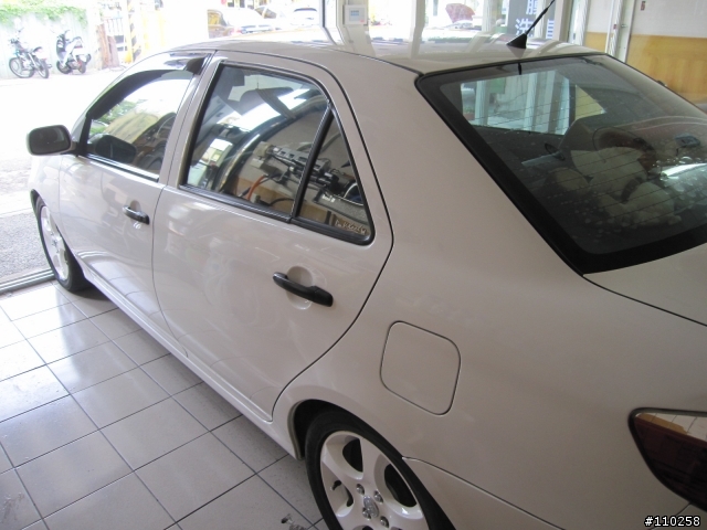 [分享] 車體鍍膜-初體驗分享!附帶外行人八天後洗車分享(抗汙、洗淨容易度測試影片)