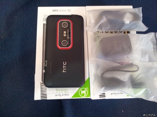 [開箱]HTC EVO 3D