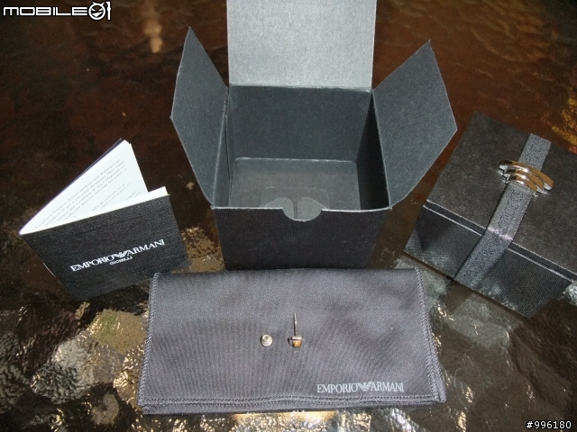 開箱 ARMANI 單耳耳環