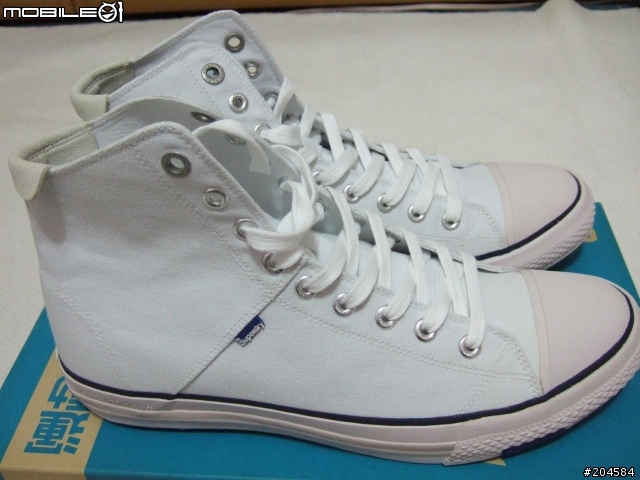 不可思議之ASOS超快速三天到貨開箱分享文(ASOS Lace Up Desert Boots & Superdry Classic Mid-Cut Plimsolls & 國民皮衣)
