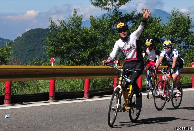 2011 ●  跳 跳 虎 在 武 嶺 ● 照片再次呈獻 08/26上傳