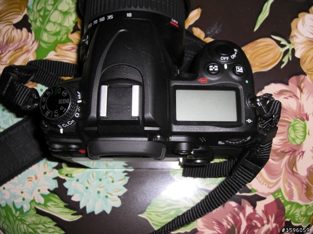 D7000 頂部顯示面板無資訊