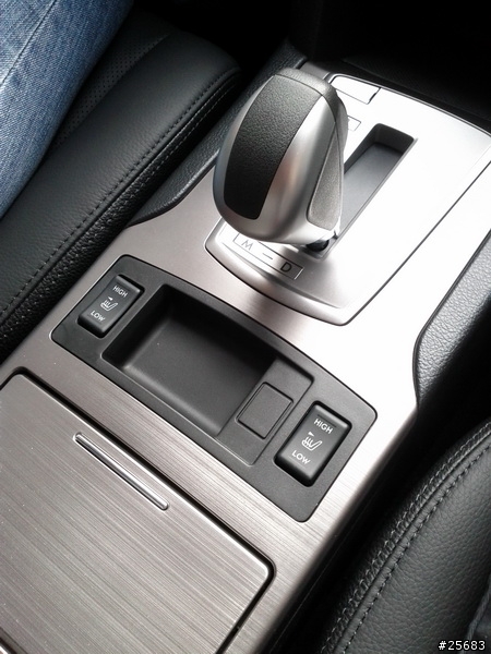[開箱]subaru legacy 2.5i 5D介紹