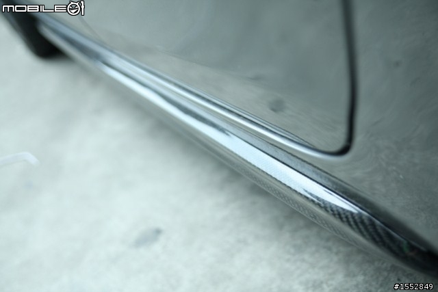 精緻與低調的奢華質感 邁向全車CARBON化 GOLF GTI MK6 [側裙篇]