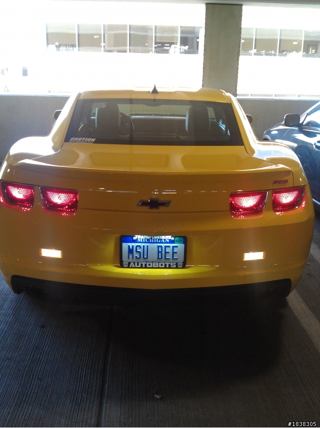 (簡易開箱) Chevrolet Camaro RS 傳說中的小蜜蜂..