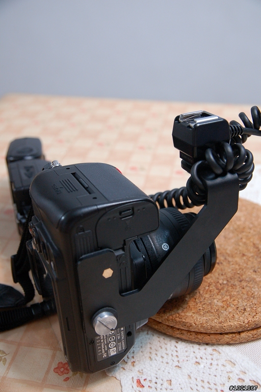 [自製]D7000直拍閃光燈架