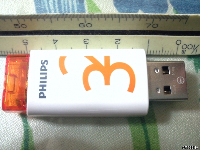 [開箱]飛利浦 32GB 彈簧碟