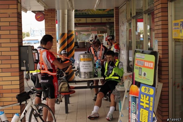 9/10 瘋200K內門小七車友照片