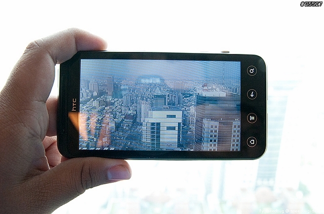 [體驗] 裸視3D隨身看 hTC EVO 3D 體驗會高雄場心得