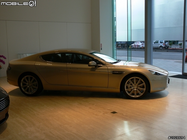與Aston Martin 的近距離接觸