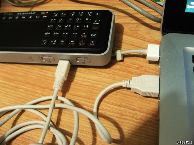 [開箱][設定][應用] SUNWAVE RKM-520 迷你智慧學習遙控鍵鼠組 (Wireless Mini Keyboard Mouse)
