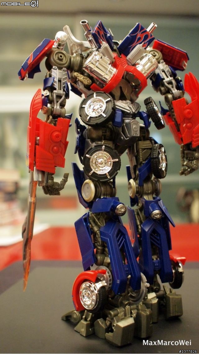 [分享] Takara Tomy DMK 1/35 Optimus Prime 科博文快速素組心得