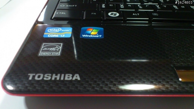 toshiba Qosmio  F750 裸視3D不專業開箱