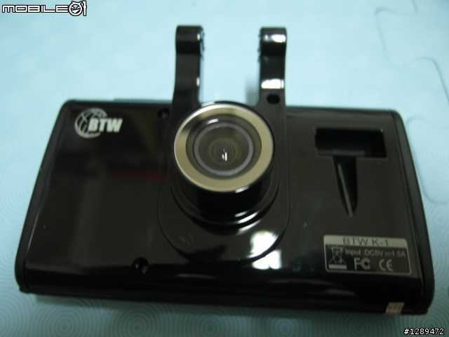 MIT新機器-REC D7 行車紀錄器 (新增"支架"及夜間影片)