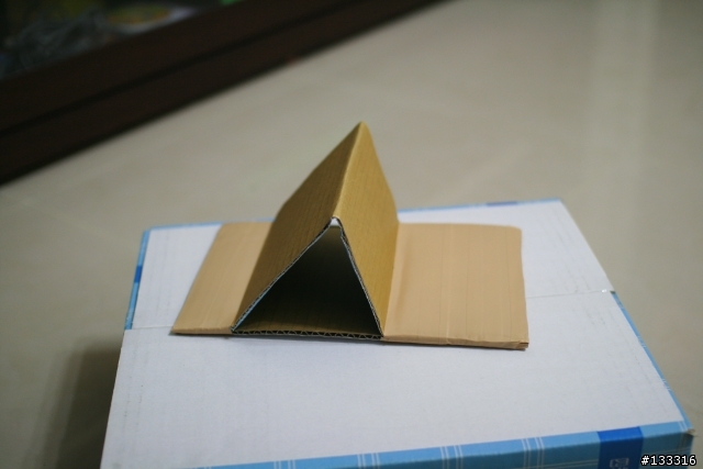 [DIY] 3元 搞定你的平板座架!!
