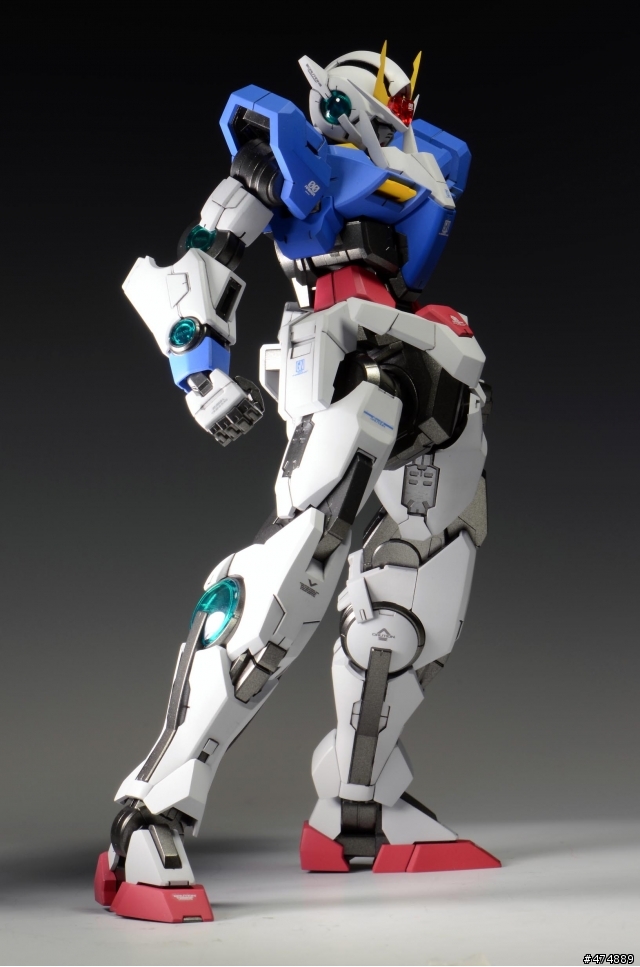[分享] 素雅塗裝-MG OO Raiser