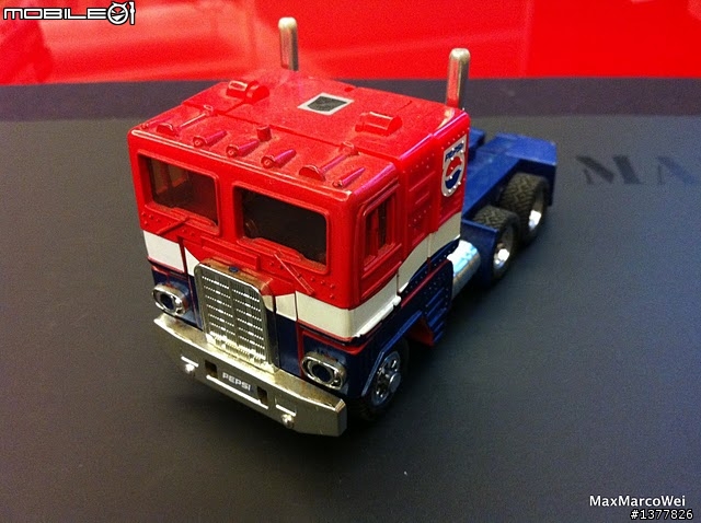 [分享] Takara Tomy DMK 1/35 Optimus Prime 科博文快速素組心得