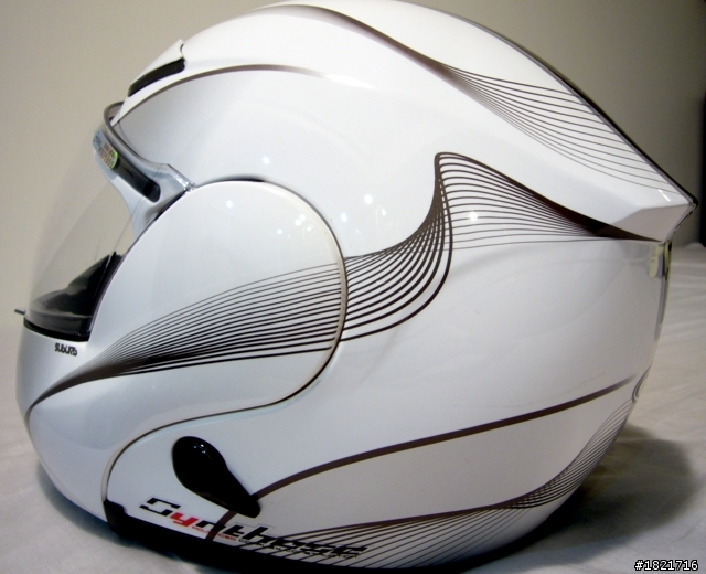 【簡易開箱】Zeus-3000A、SBK Super-R 為安全加分！