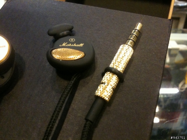 Marshall Minor 耳塞式耳機開箱 對應iPhone