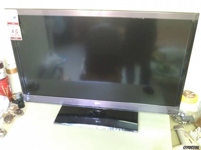 [開箱文]LG 42LW5700