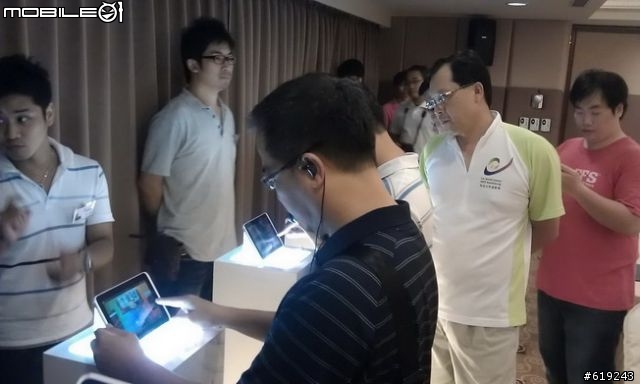 HTC EVO 3D搶鮮體驗見面會-我在高雄場