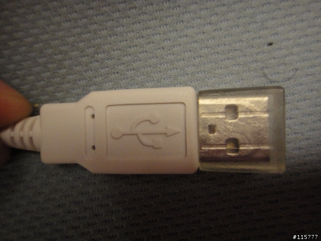 「簡單開箱心得文」i-rocks IRA01-WN LED USB 電競 耳機麥克風 白色