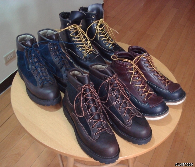 White's Boots Custom Version