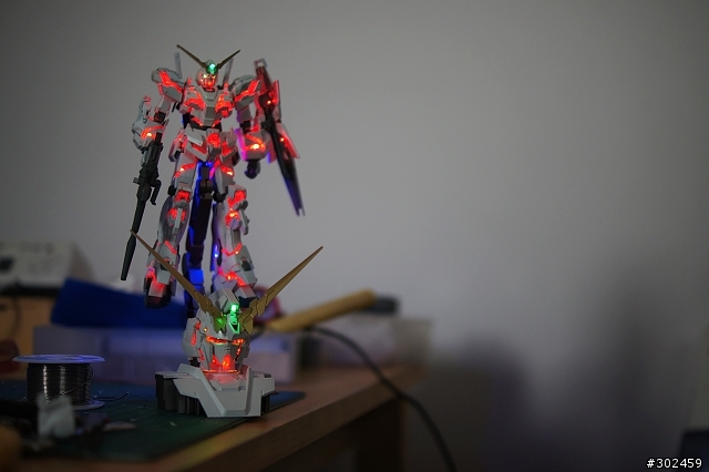 發光實驗作No.7 獨角獸頭像
