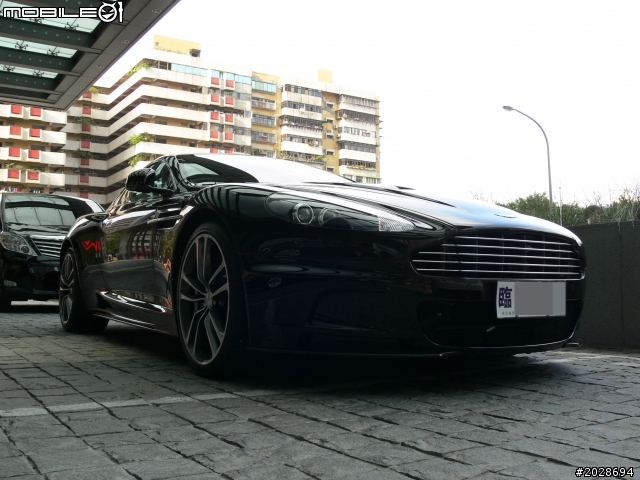 旅館前的 DBS