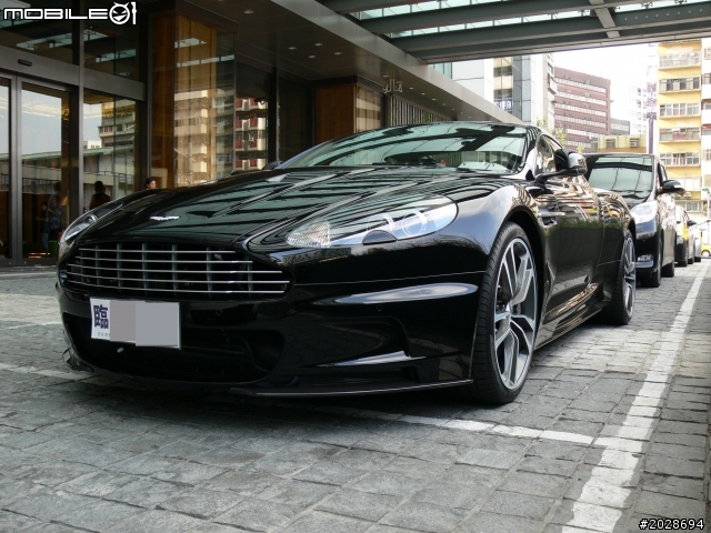 旅館前的 DBS