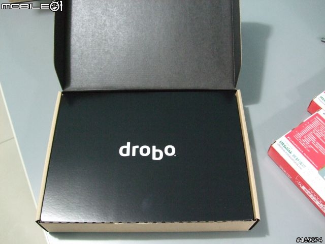 [開箱]Drobo FS 獨領時尚,玩美儲存