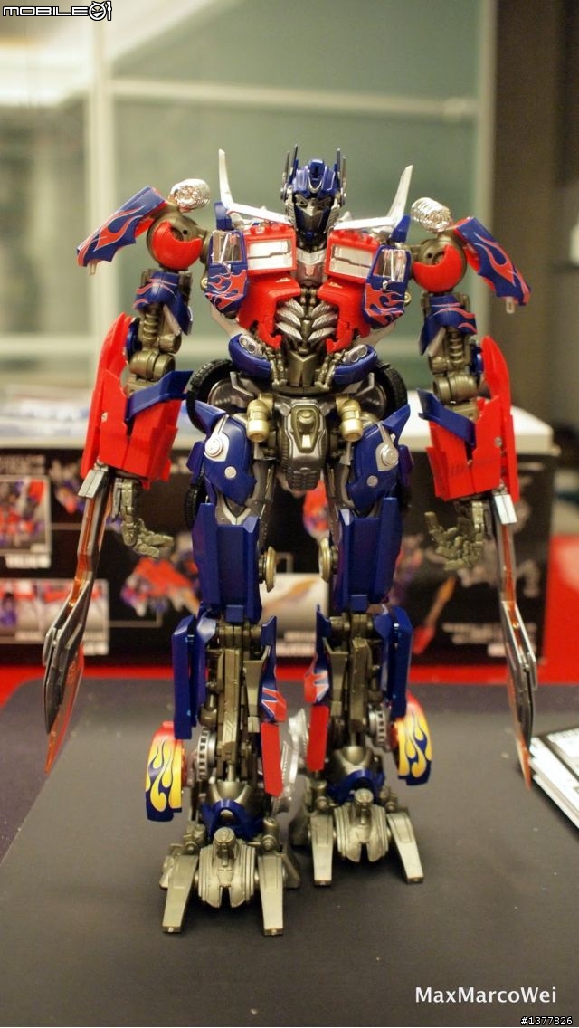 [分享] Takara Tomy DMK 1/35 Optimus Prime 科博文快速素組心得