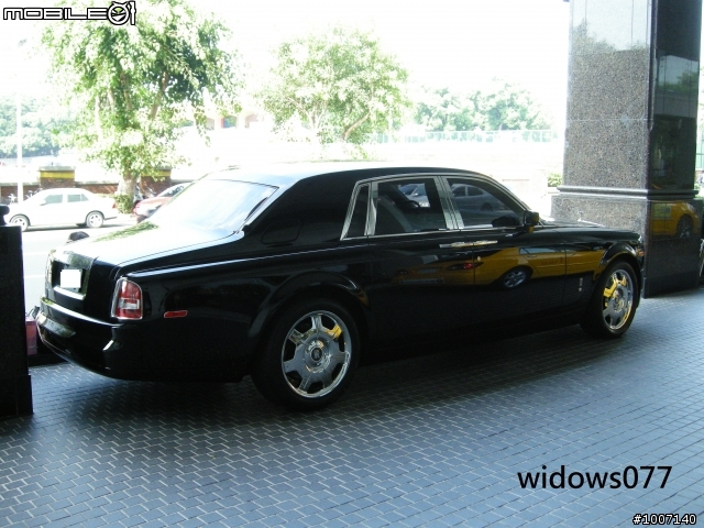 台南市區唯一出現女神Rolls-Royce車