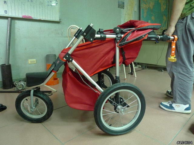 [開箱文]Schwinn(美國自行車品牌)M3嬰兒車