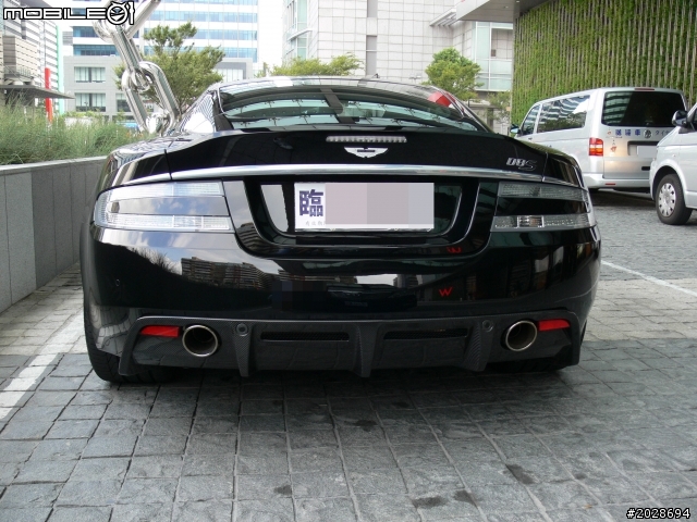 旅館前的 DBS