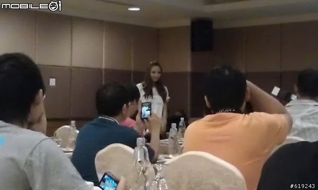 HTC EVO 3D搶鮮體驗見面會-我在高雄場