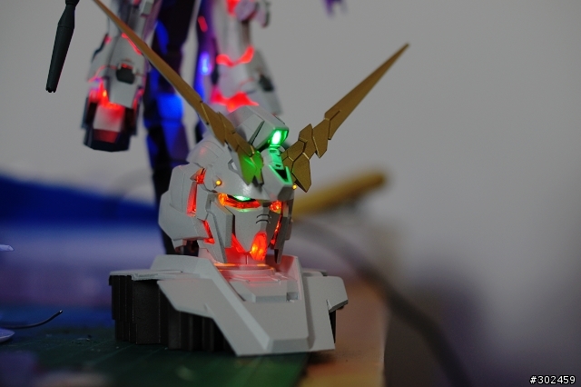 發光實驗作No.7 獨角獸頭像