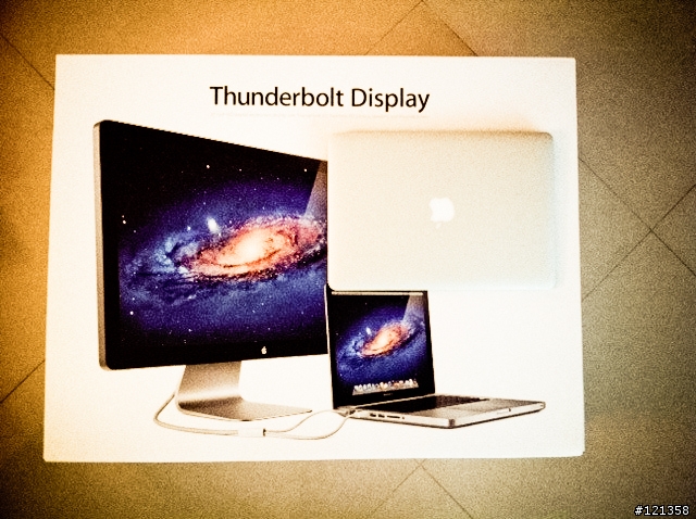 再分享Apple Thunderbolt Display 開箱