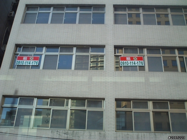 信義4段TKEC旁的空屋