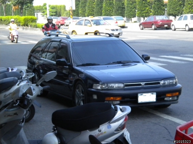 第一次看到雅哥旅行車!!!真帥!!!