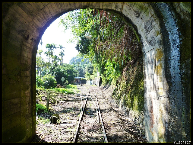 2011.09.11_再入獨立山鐵路隧道，驚見......