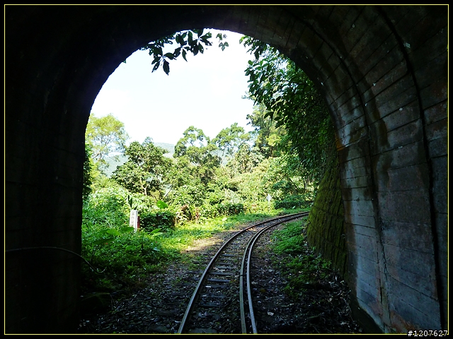 2011.09.11_再入獨立山鐵路隧道，驚見......